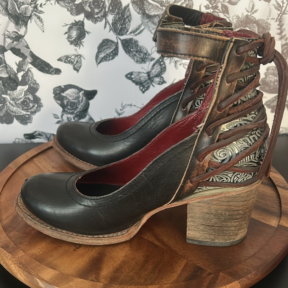 FREEBIRD RAEANNE SIZE 6 - Picture 6 of 11